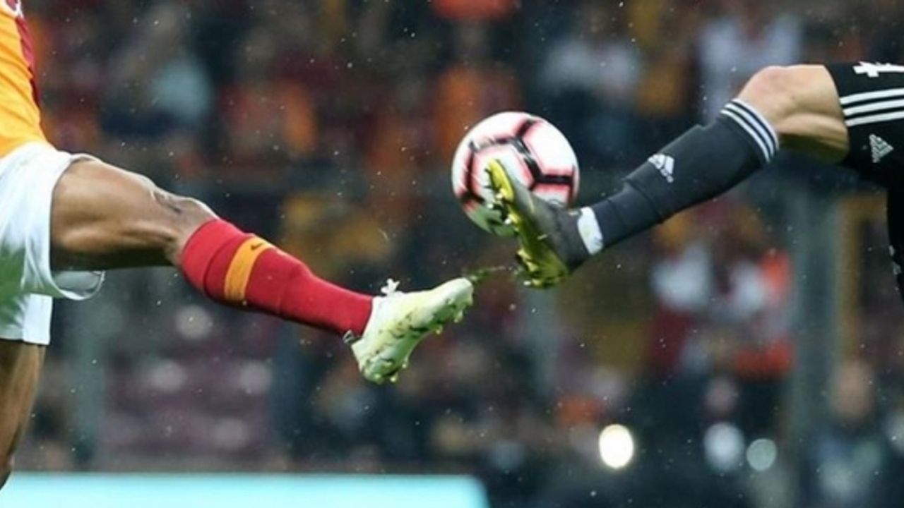 Galatasaray'dan Beşiktaş'a: Türk futbolu için istiyoruz