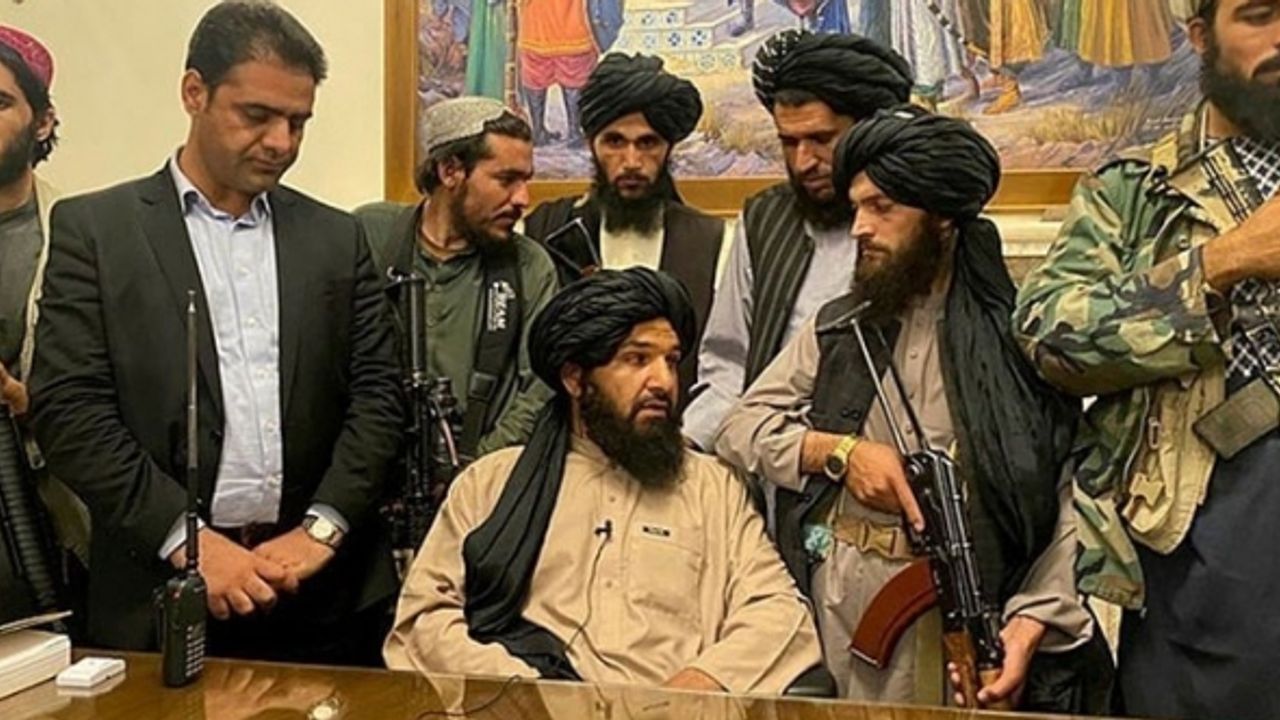 Taliban İnsan Hakları Komisyonu'nu kapattı: Gereksiz