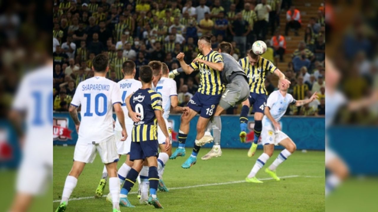 Ahmet Çakar: Putin tezahüratı Fenerbahçe’nin başını yakacak!