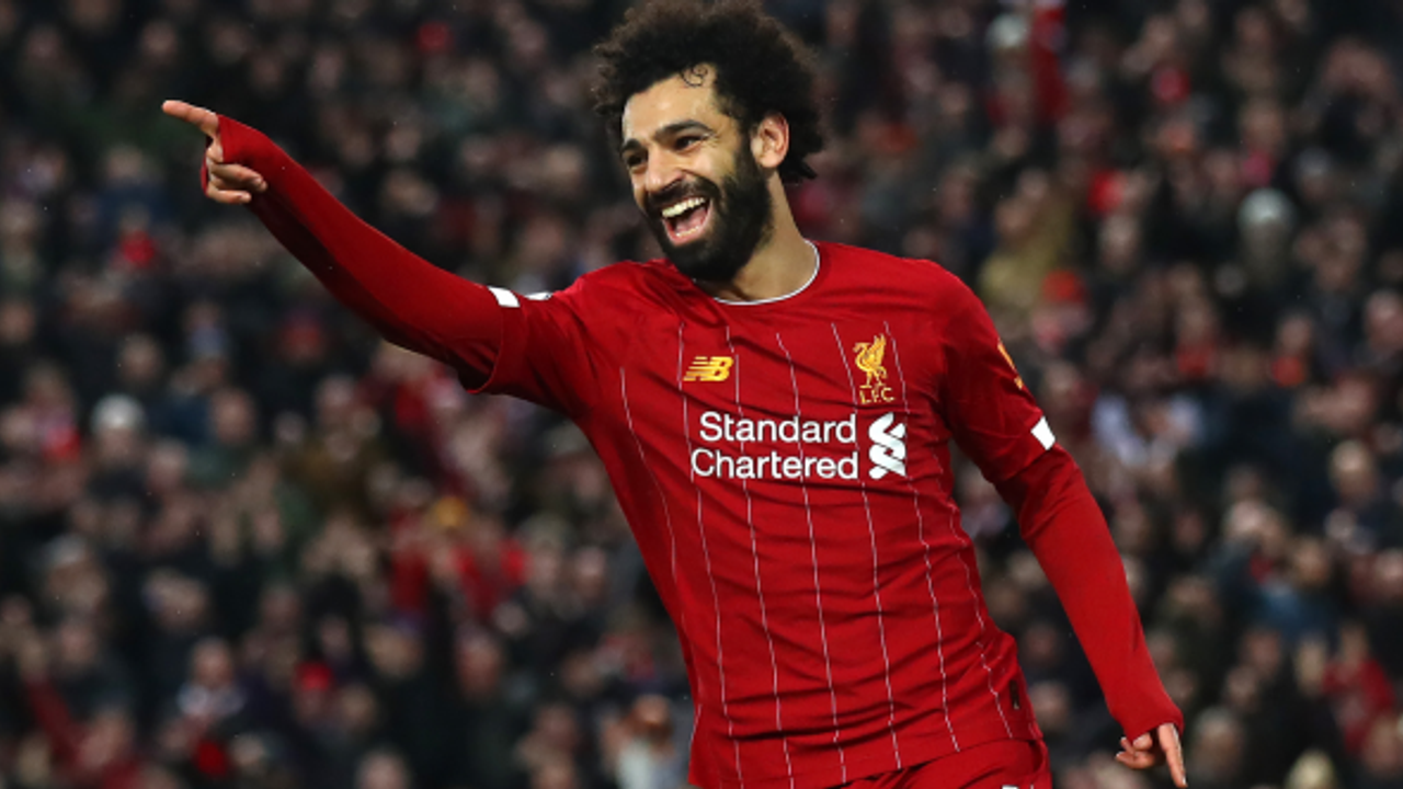 Mohamed Salah imzayı attı: Liverpool tarihine geçti