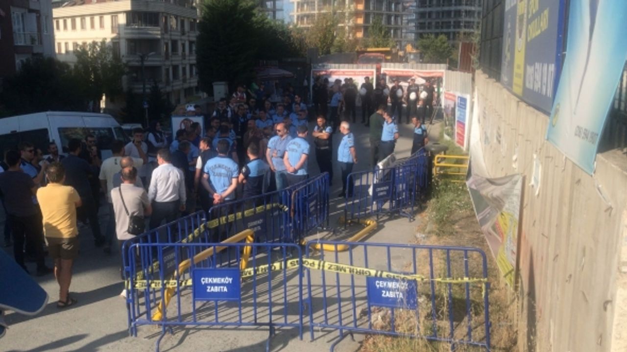 Çekmeköy'de mücadele 62. gününde: İş makinaları alana geldi
