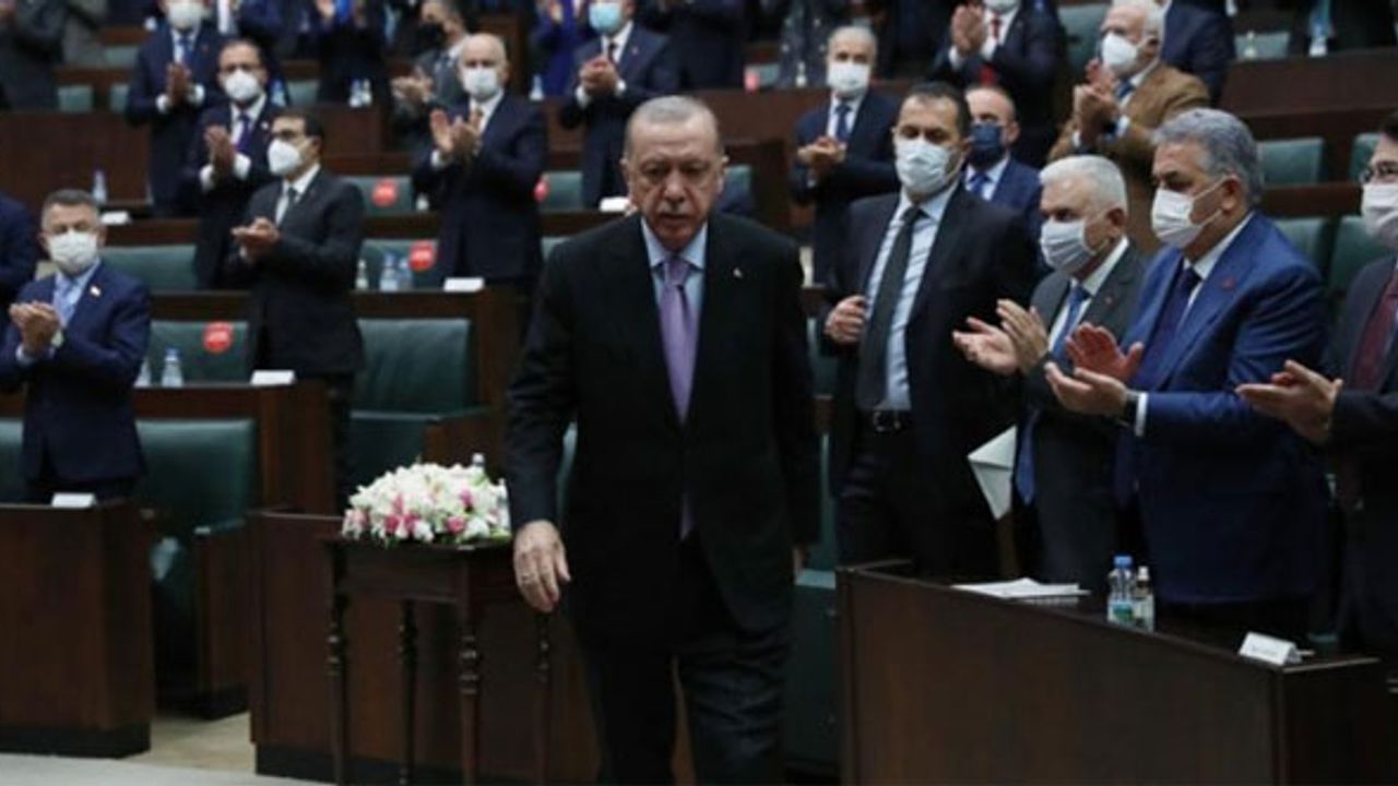 MetroPOLL: Erdoğan'ın görev onayı yüzde 50'nin altını gördü!