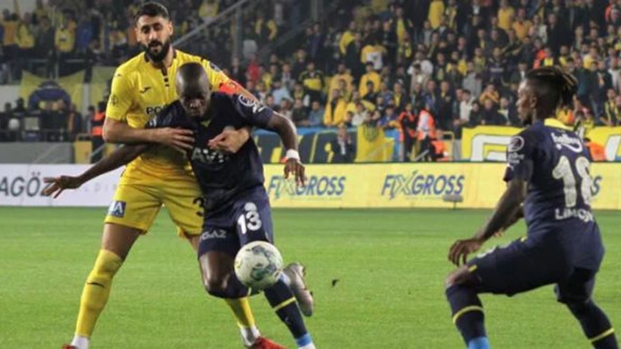 Ankaragücü-Fenerbahçe maçında 'ofsayt çizgisi' polemiği