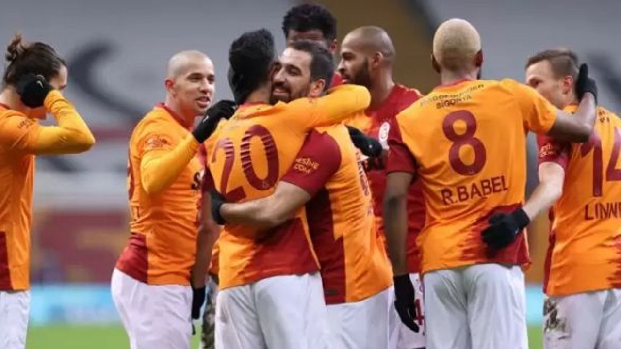 FIFA'dan Galatasaray'a ikinci şok.. O isim de alacaklarını talep etti!