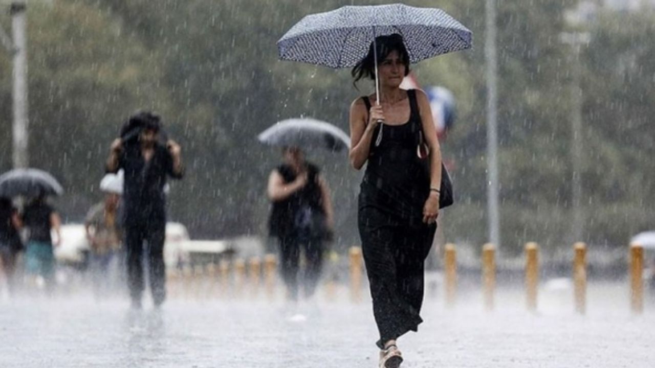 Meteoroloji’den kuvvetli yağış uyarısı: İstanbul'a dikkat