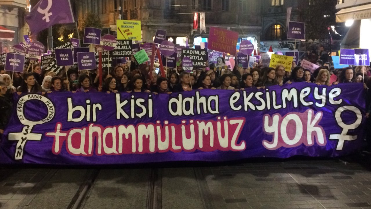 Beyoğlu Kaymakamlığı'ndan 25 Kasım eylemlerine yasak