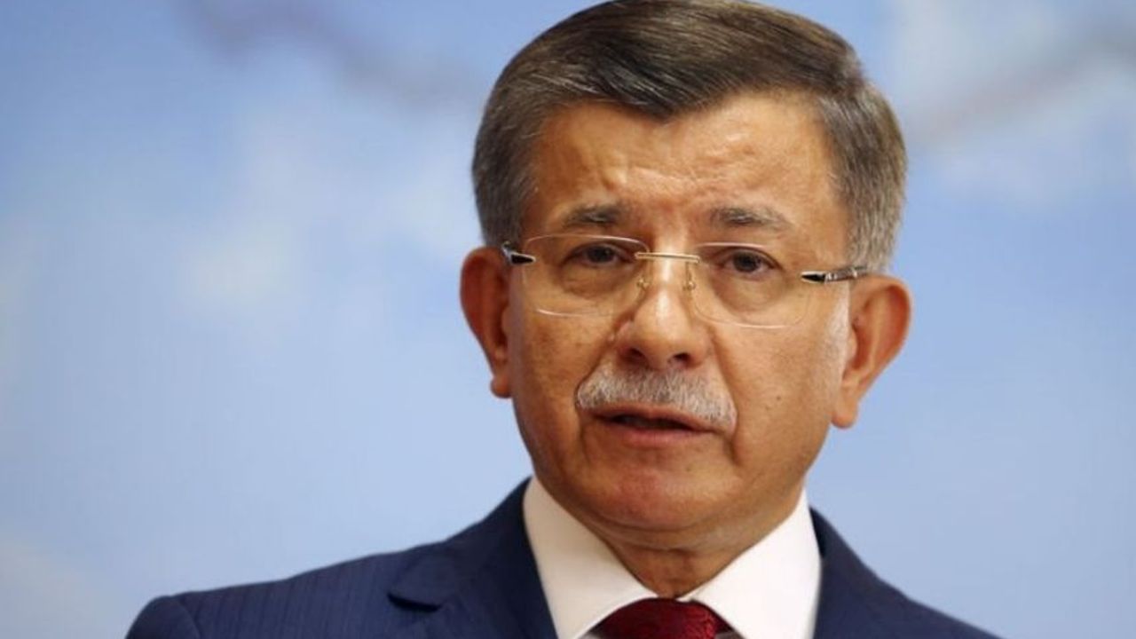 Davutoğlu: Türkiye'de ilk defa 6 parti bir araya geldi