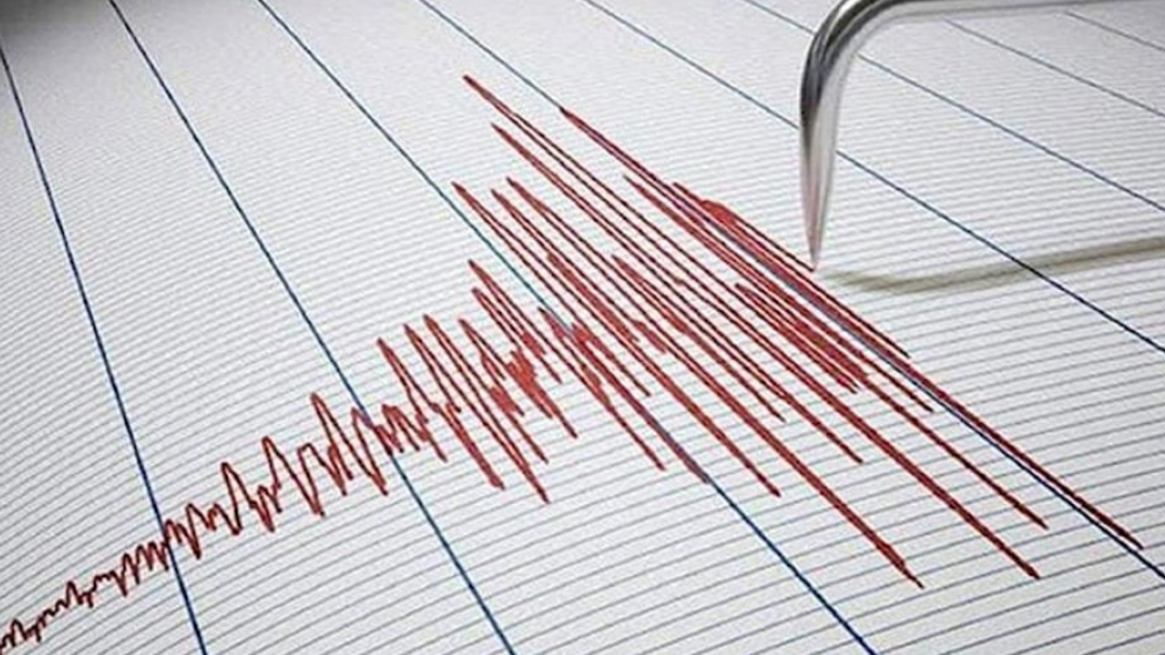 Ege'de peş peşe depremler