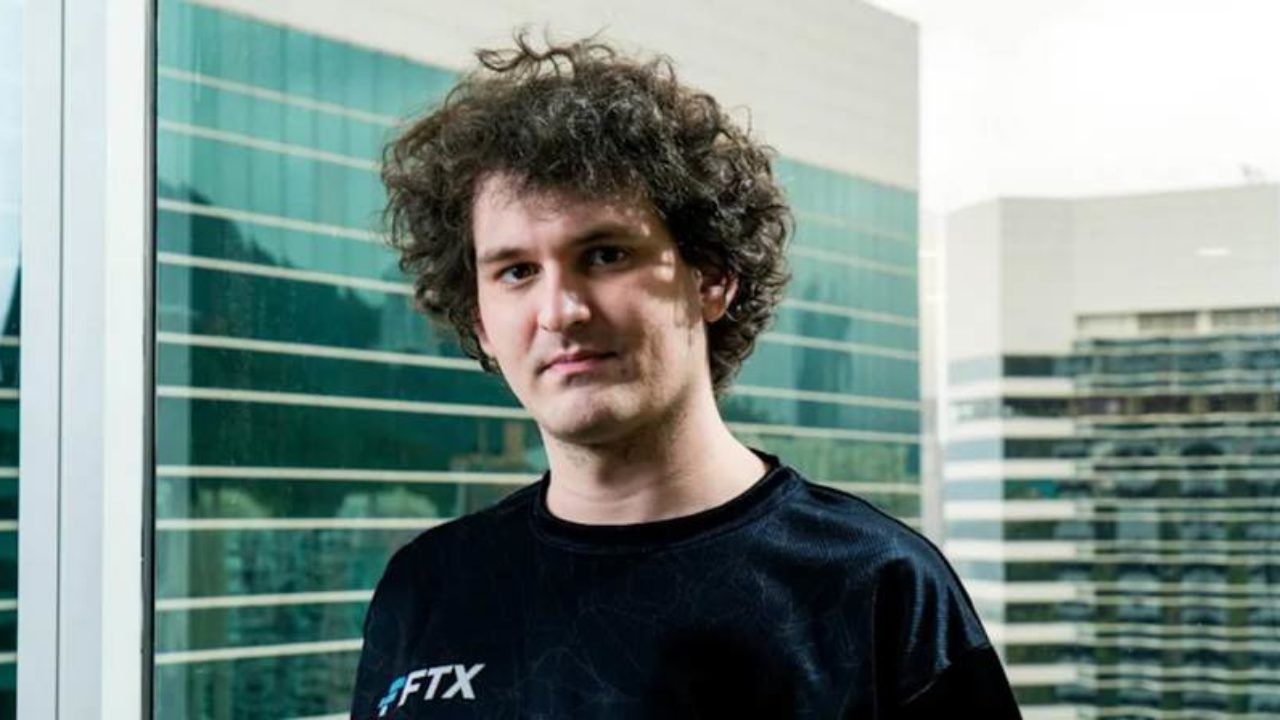 FTX CEO’su Sam Bankman-Fried'in tişört ve saç stilinin sırrı