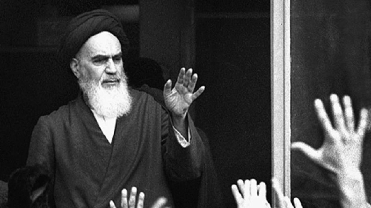 Humeyni’nin evine baskın! İran’da protestoların dozu artıyor
