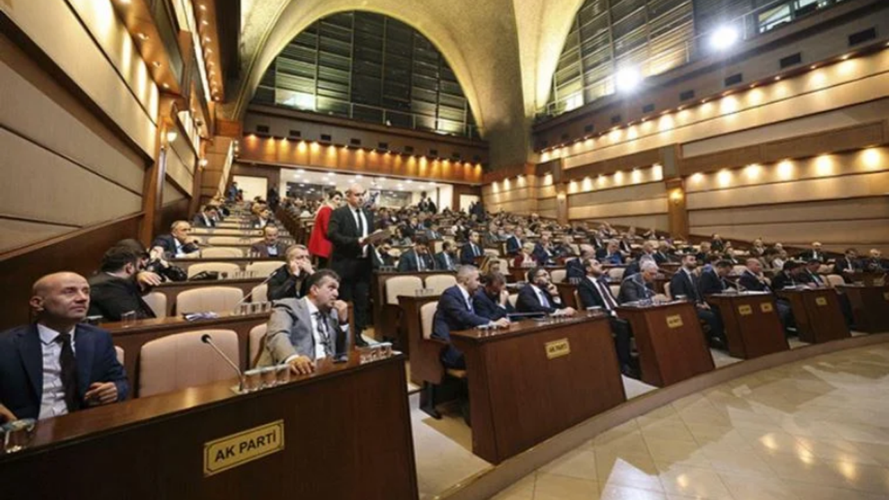 İBB Meclisi'nde isim tartışması: Recep Tayyip Erdoğan Bulvarı, Mustafa Şentop Caddesi...