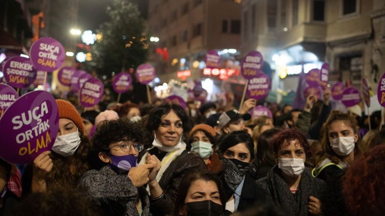 Taksim kadınlara yasak! Polisten sert müdahale