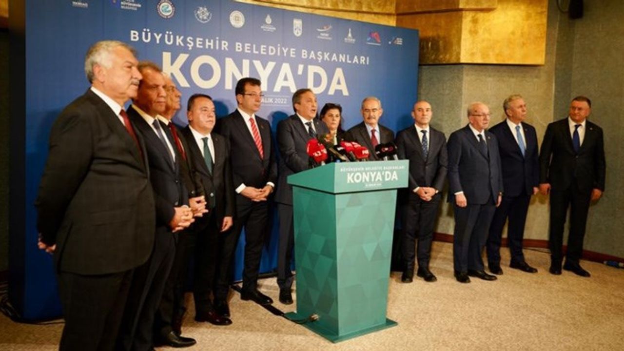 CHP'li büyükşehir belediye başkanlarından ortak bildiri: Boyun eğmeyeceğiz