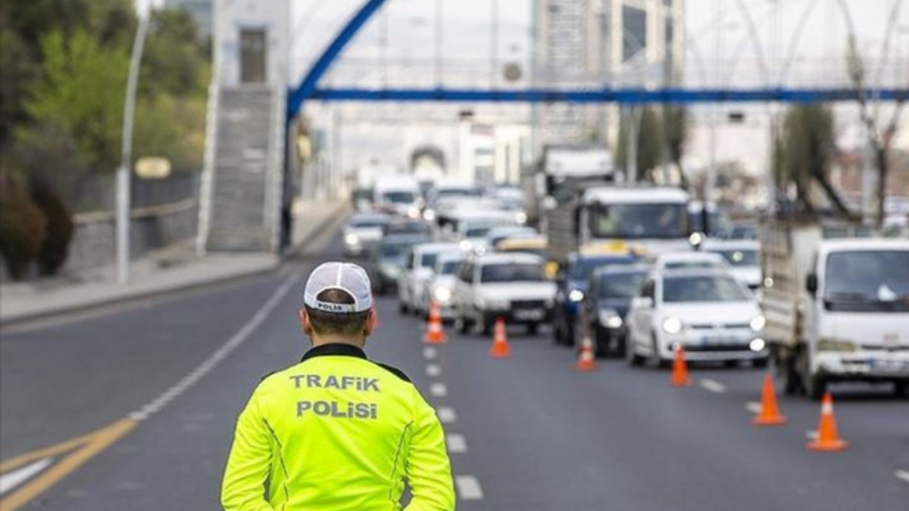 İstanbul Valiliği trafiğe kapatılacak yolları açıkladı