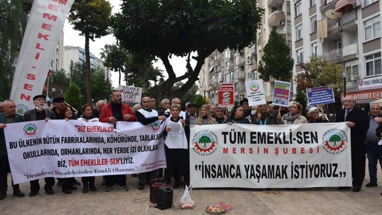 Emekliler Sendikası'ndan protesto