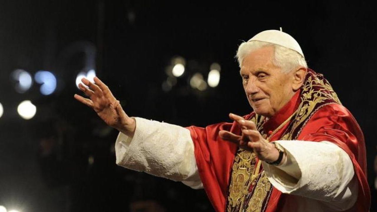 Eski Papa 16. Benedict, yaşamını yitirdi