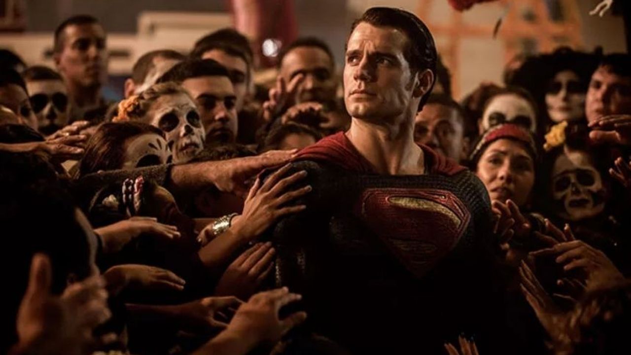 Henry Cavill'den 'Süpermen' açıklaması: Artık biraz yas tutabiliriz