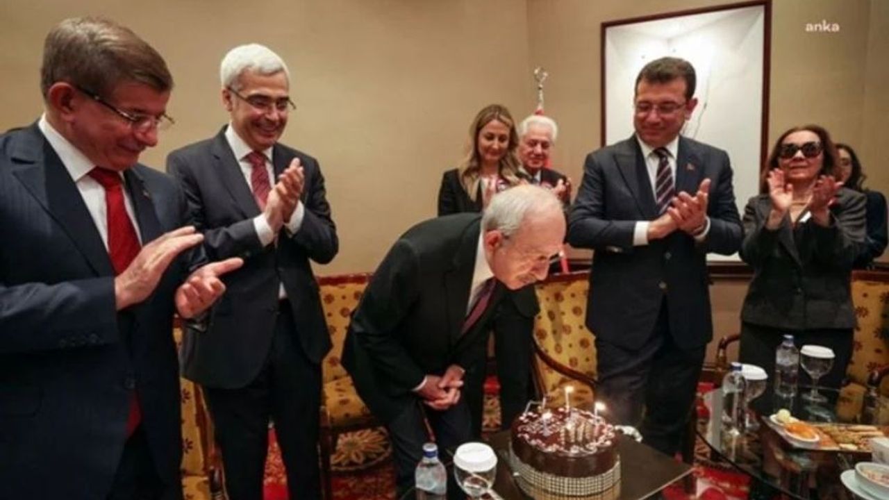 Kılıçdaroğlu'na sürpriz doğum günü