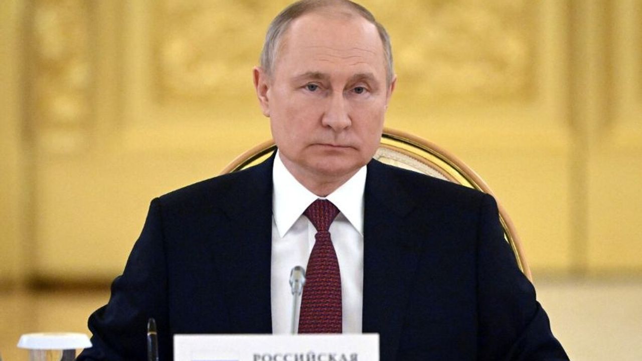 Rusya, tavan fiyat uygulayan ülkelere petrol ihracatını yasakladı