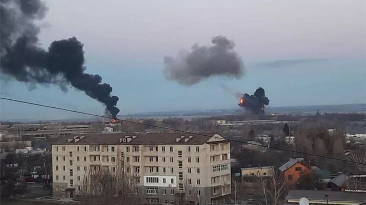 Ukrayna’dan Rus hava üslerine saldırı