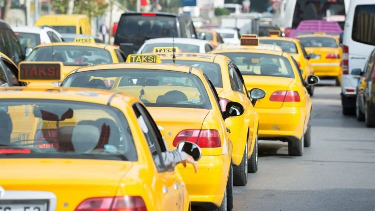 Ekrem İmamoğlu duyurdu: 2 bin 125 yeni taksi hizmette!