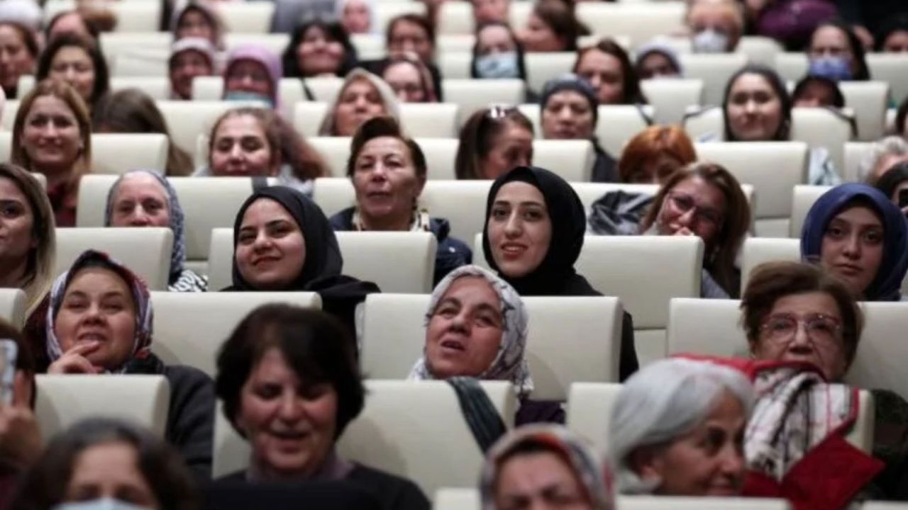 Kılıçdaroğlu’nun ev kadınları ile buluşması