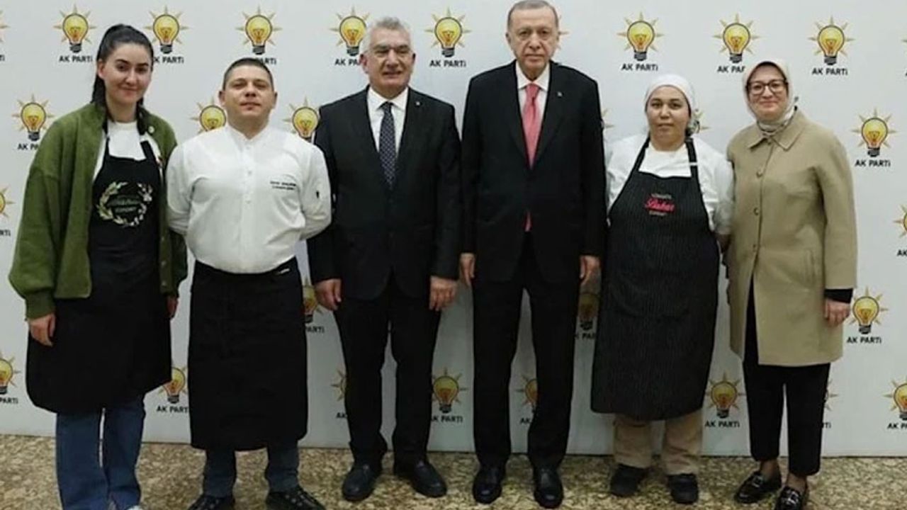 AK Parti MYK toplantısında 17 çeşit yemek ikram edildi iddiası