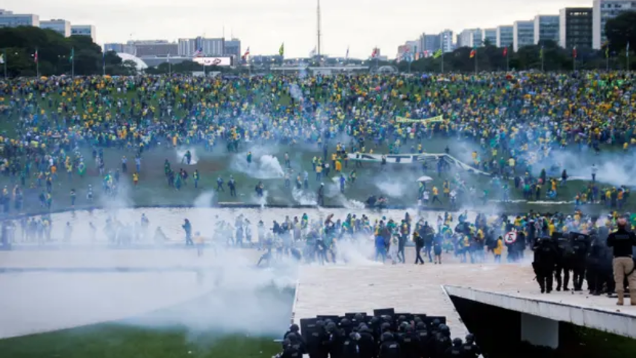 Brezilya’da 39 kişiye ‘darbe’ suçlaması