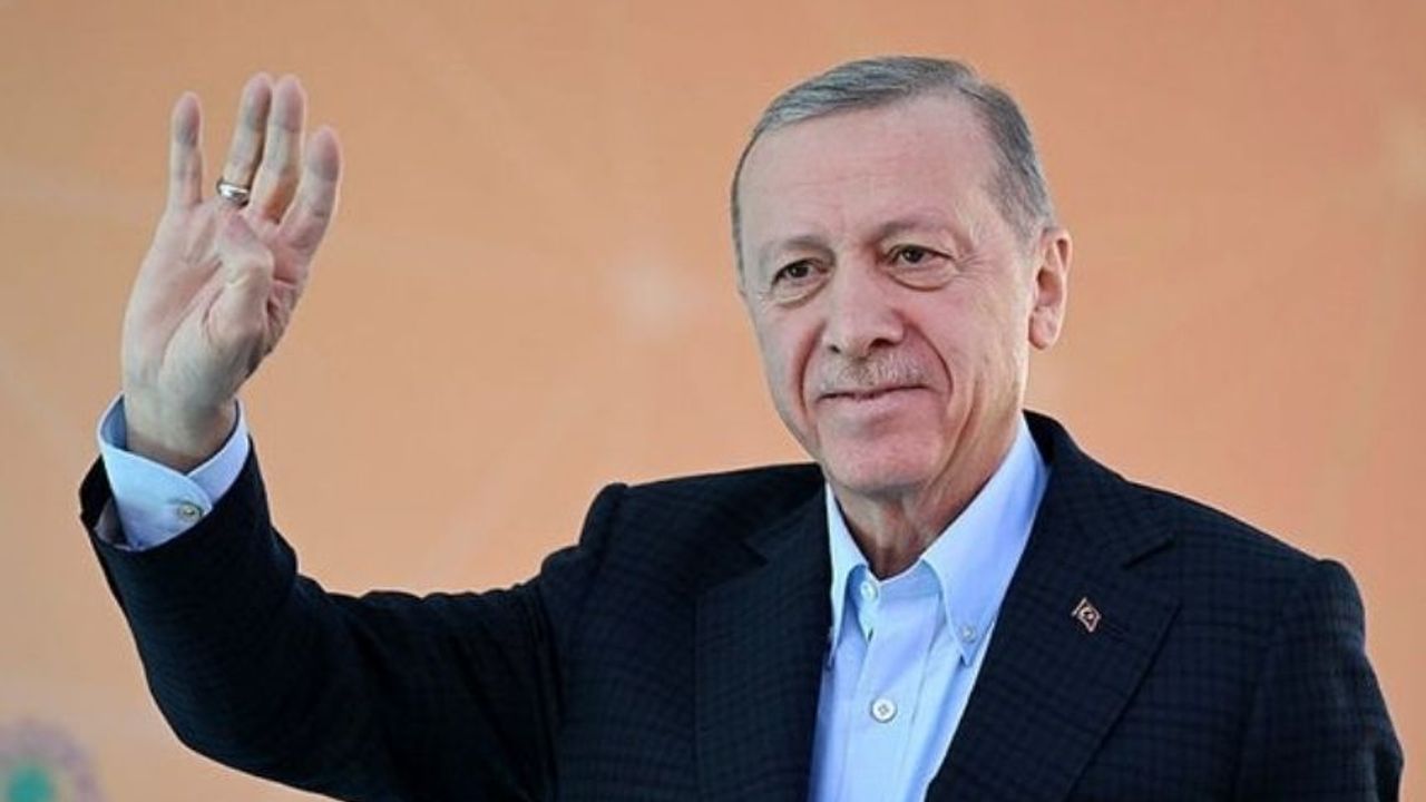 CHP'den Erdoğan'a 'karne hediyesi' yanıtı