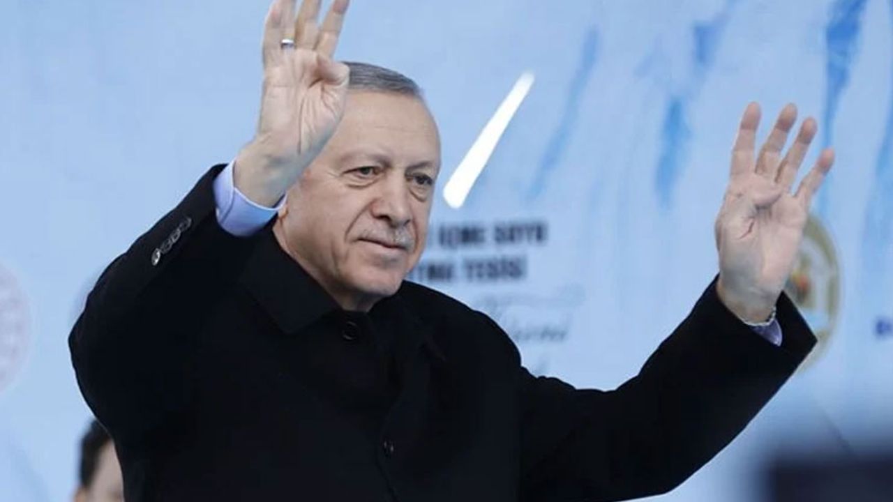 Erdoğan 'adaylık' tartışmalarına cevap verdi: Yeni sistem 2018'de kronometreyi sıfırladı