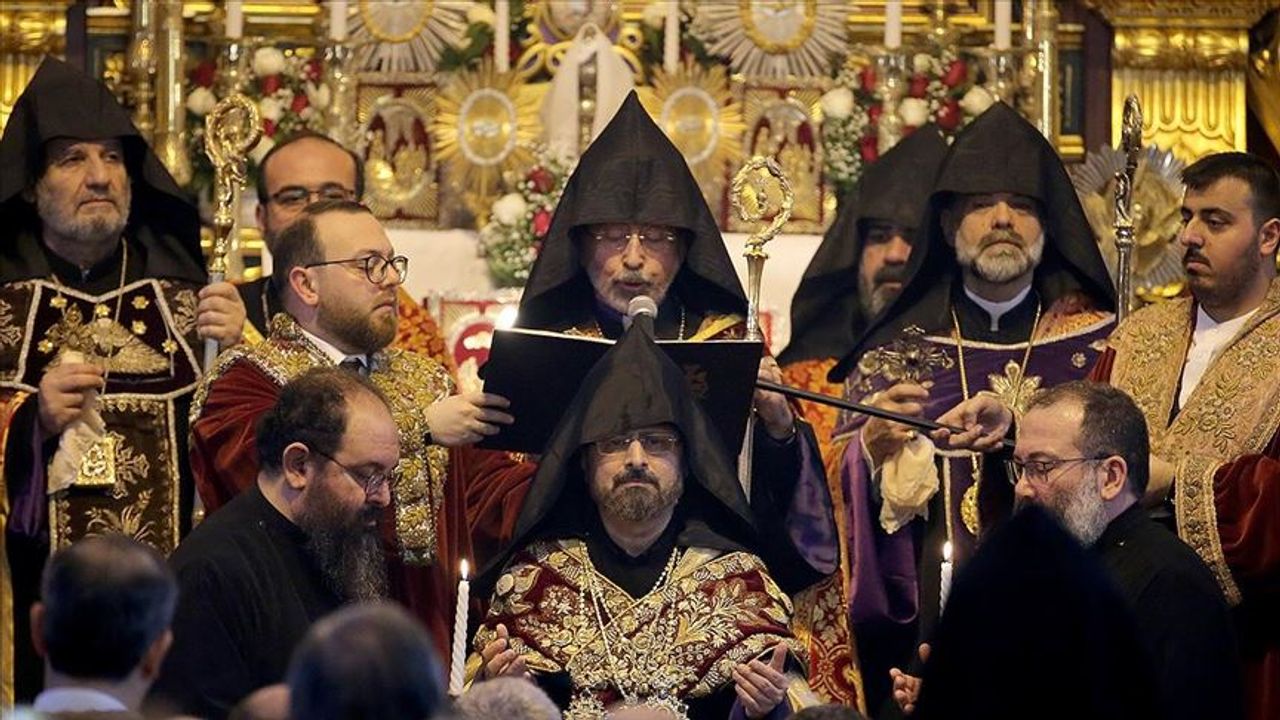 200 yıl sonra bir ilk: Ermeni Patrikhanesi'nde aforoz krizi!