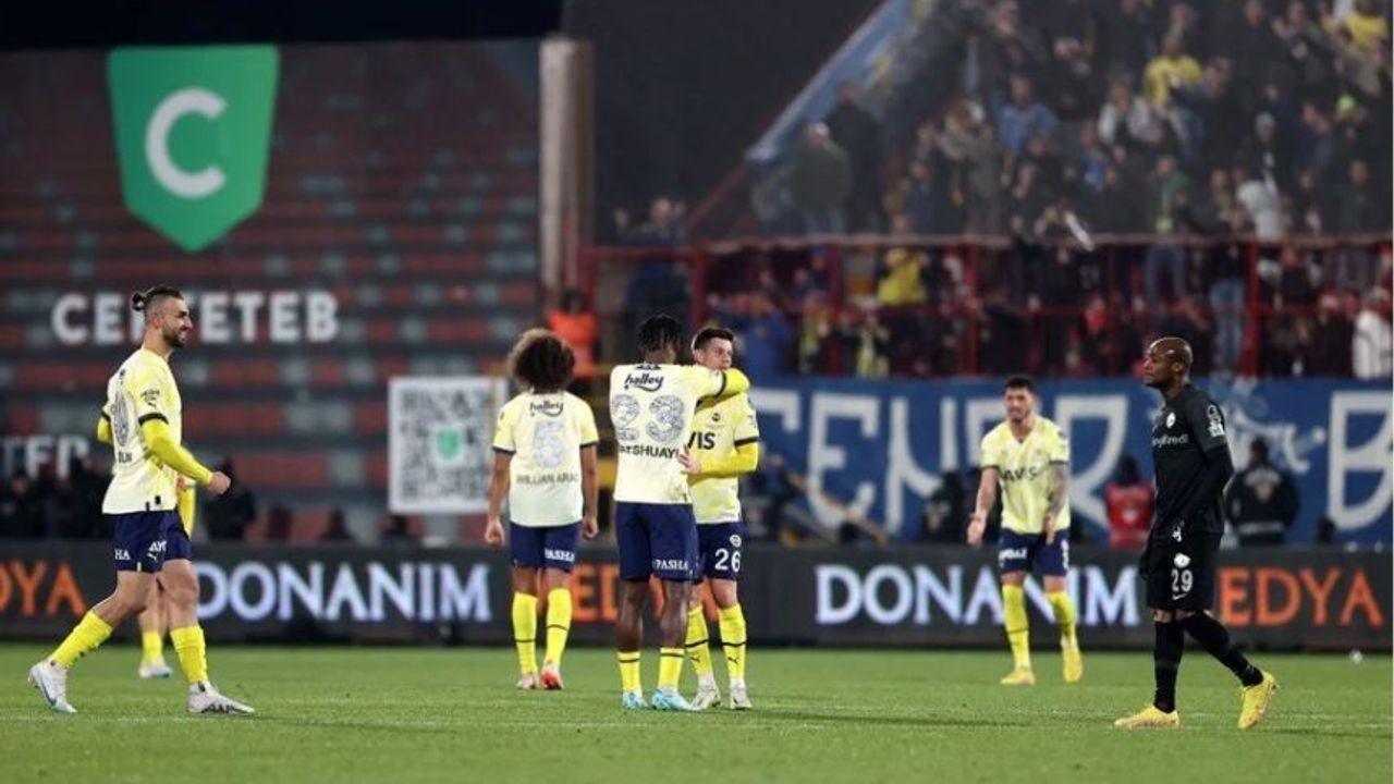 Tartışmalı maç sonrası Ümraniyespor'dan 'tiyatro' paylaşımı