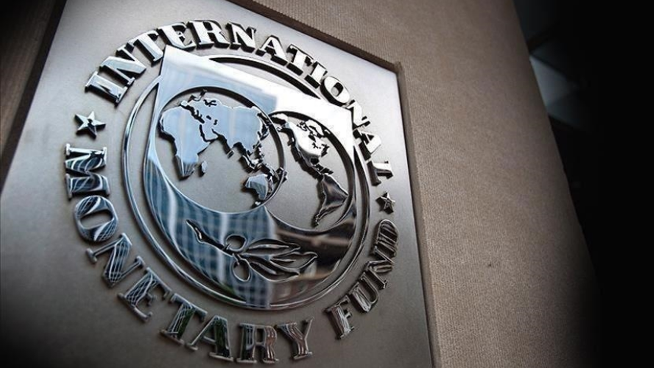 IMF’den Ukrayna’ya 15,6 milyar dolarlık kredi 