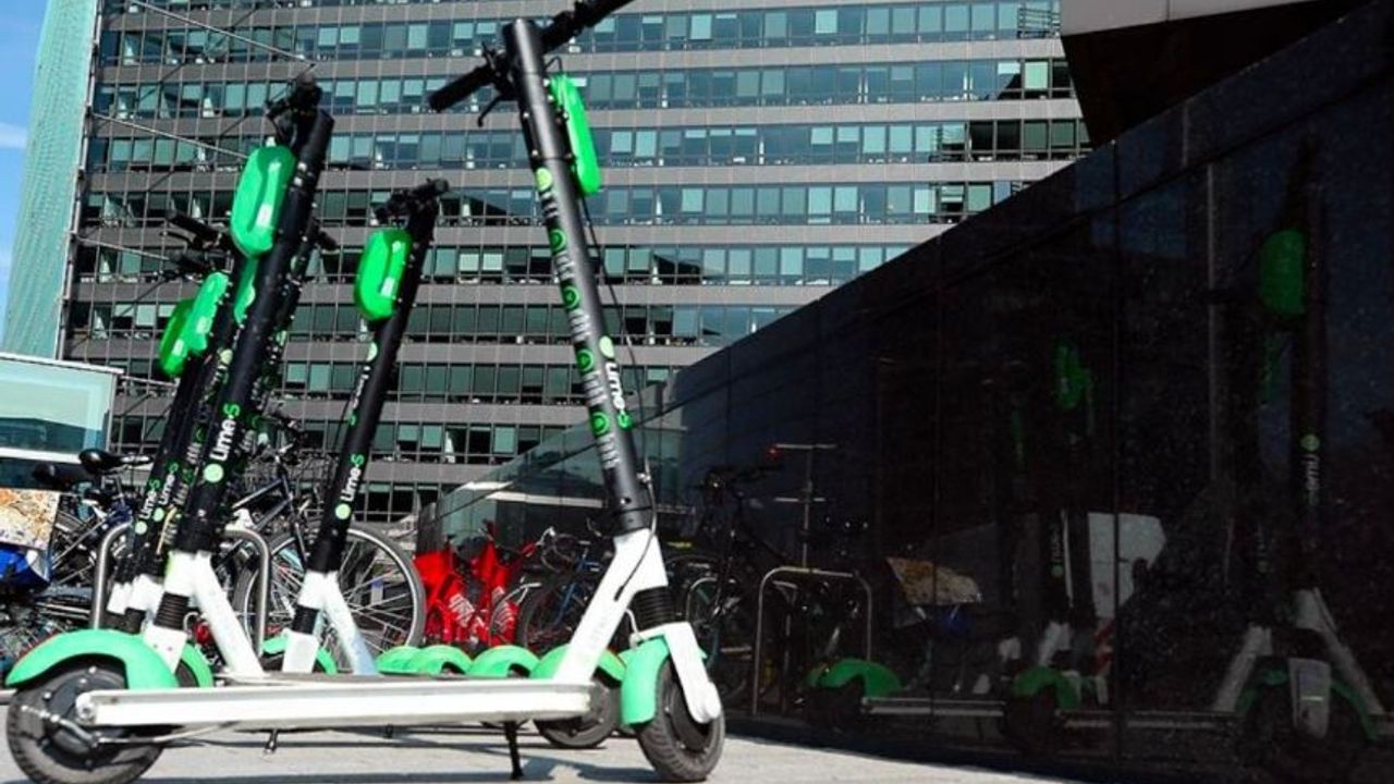 Parisliler elektrikli scooterlar için sandık başına gidiyor