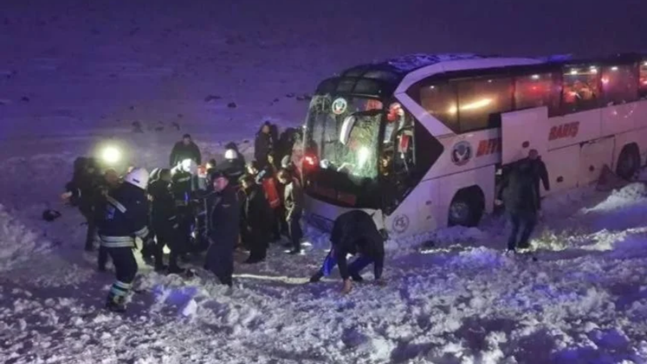 Diyarbakır'da feci kaza: Çok sayıda yaralı var!