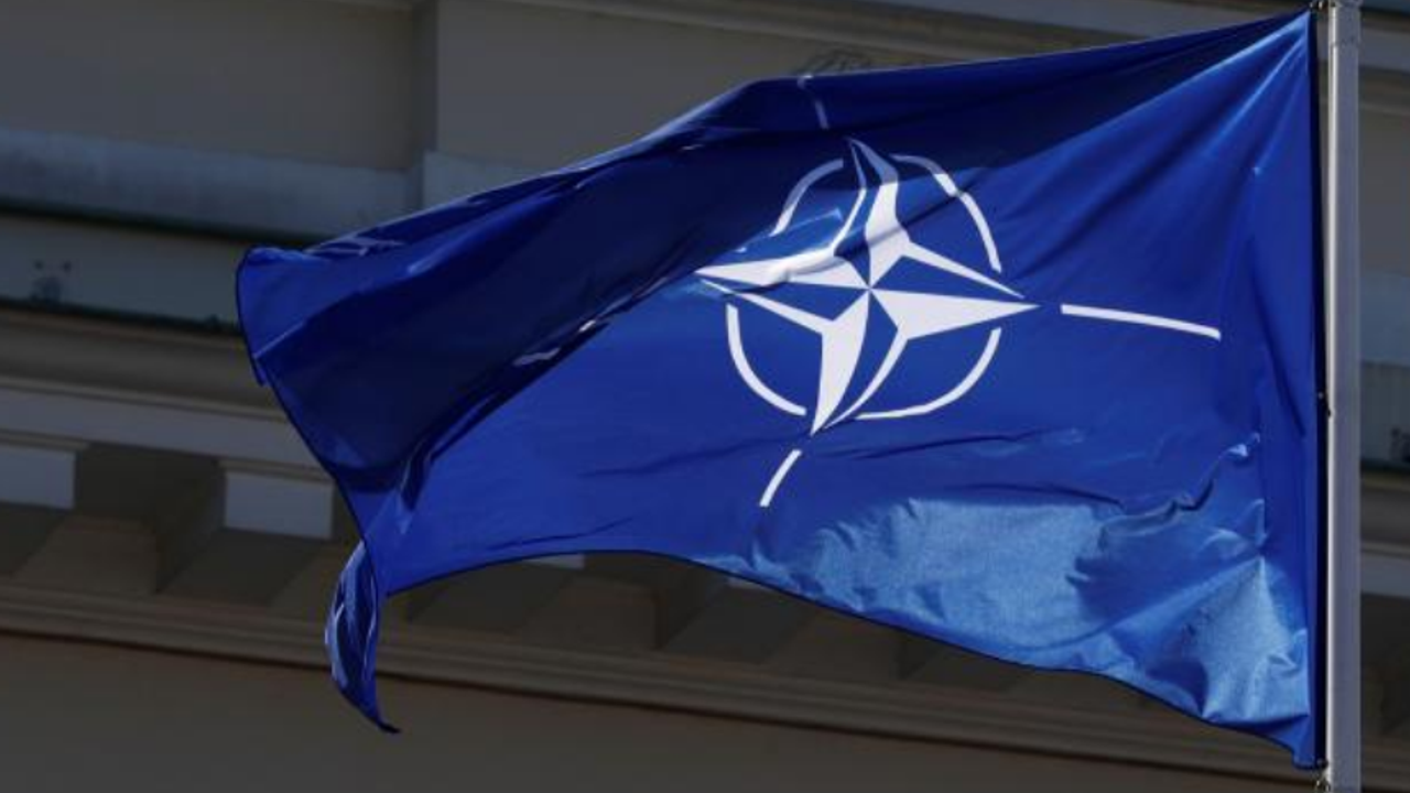 NATO: Kosova'daki huzursuzluğu bastırmak için daha fazla asker konuşlandırabiliriz
