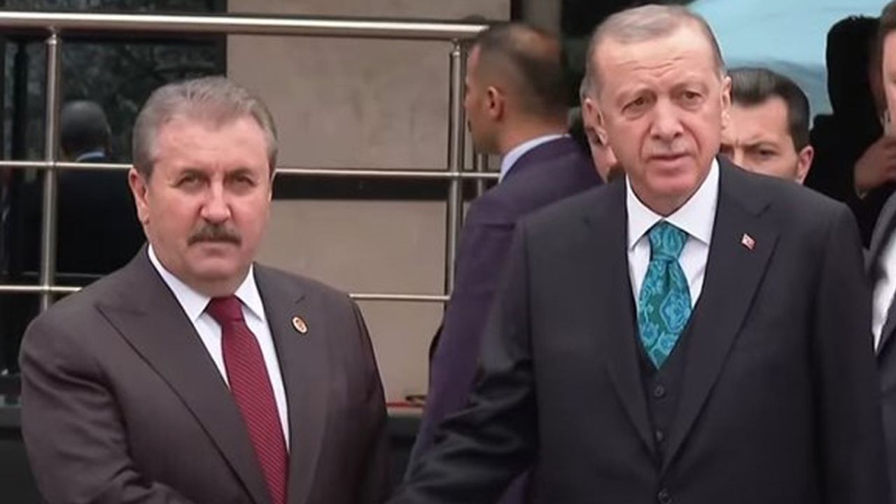 Erdoğan-Destici görüşmesi başladı