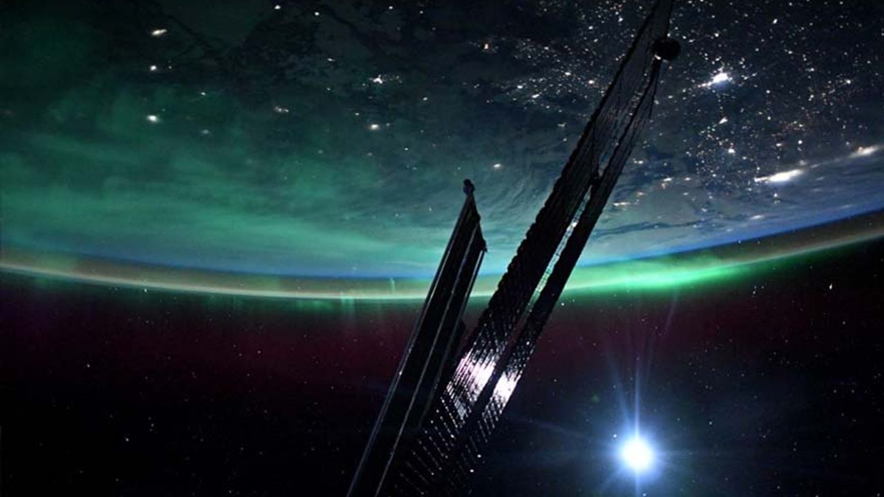 NASA astronotunun kutup ışıkları görüntüsü nefes kesti!