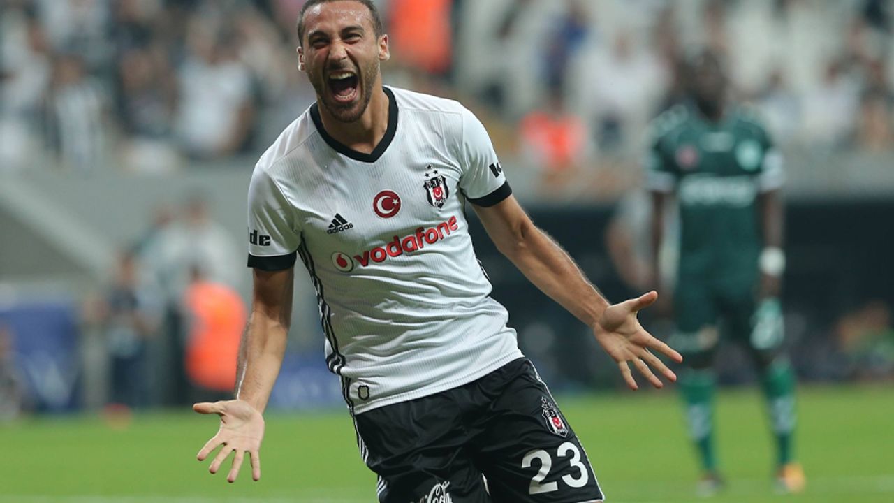Beşiktaş'tan Cenk Tosun'la devam kararı