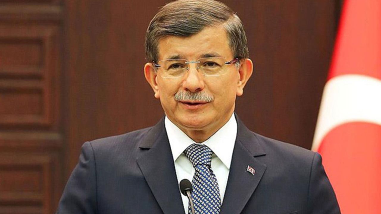 Davutoğlu: Erdoğan'a karşı krizi çözebilecek bir kadro sunuyoruz!