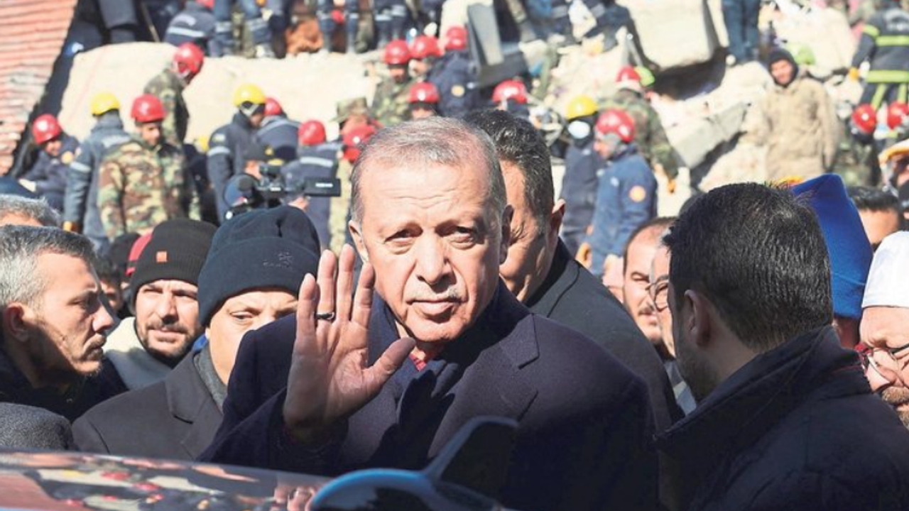 Bloomberg’den 'seçim ve deprem' analizi: Erdoğan, hesap vermeli
