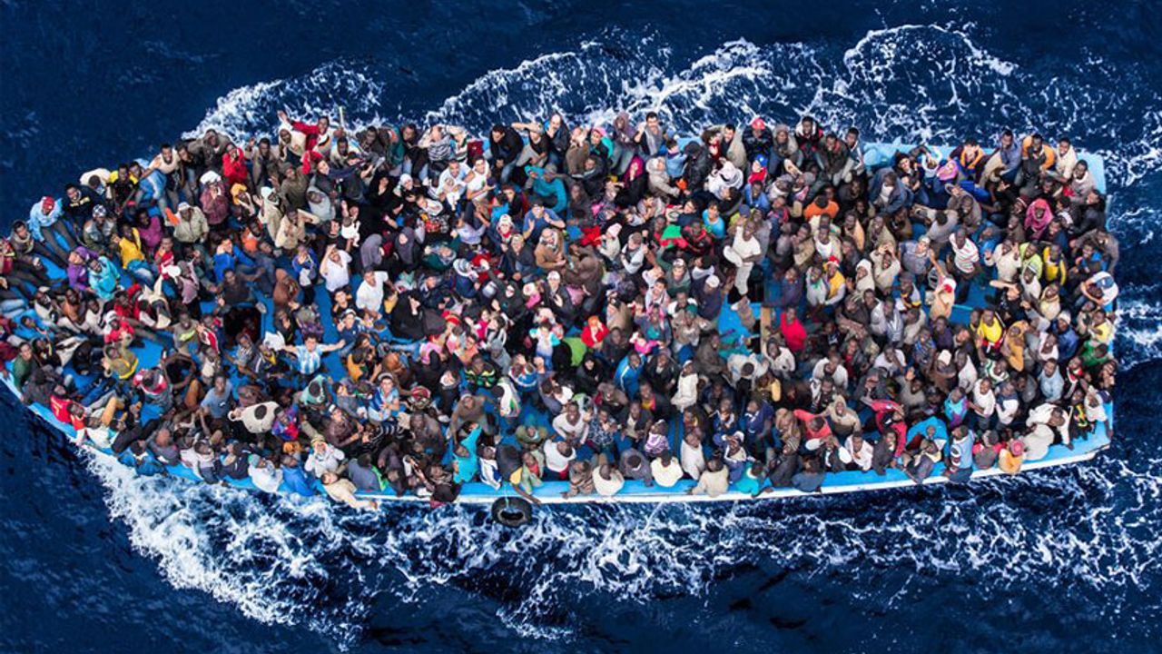 İngiltere: Göçmen haklarını kısıtlayacak yasayı görüşüyor