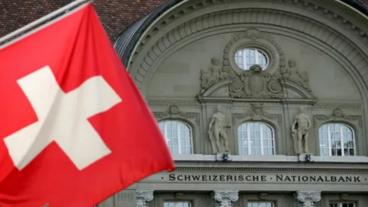 İsviçreli bankacılar ateş altında: ‘Putin’in milyonlarını gizlemeye çalışıyorlar’ iddiası