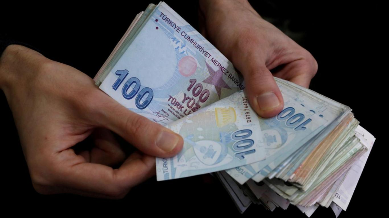 'AK Parti, yolsuzluk ve kara paranın üzerini örttü' iddiası