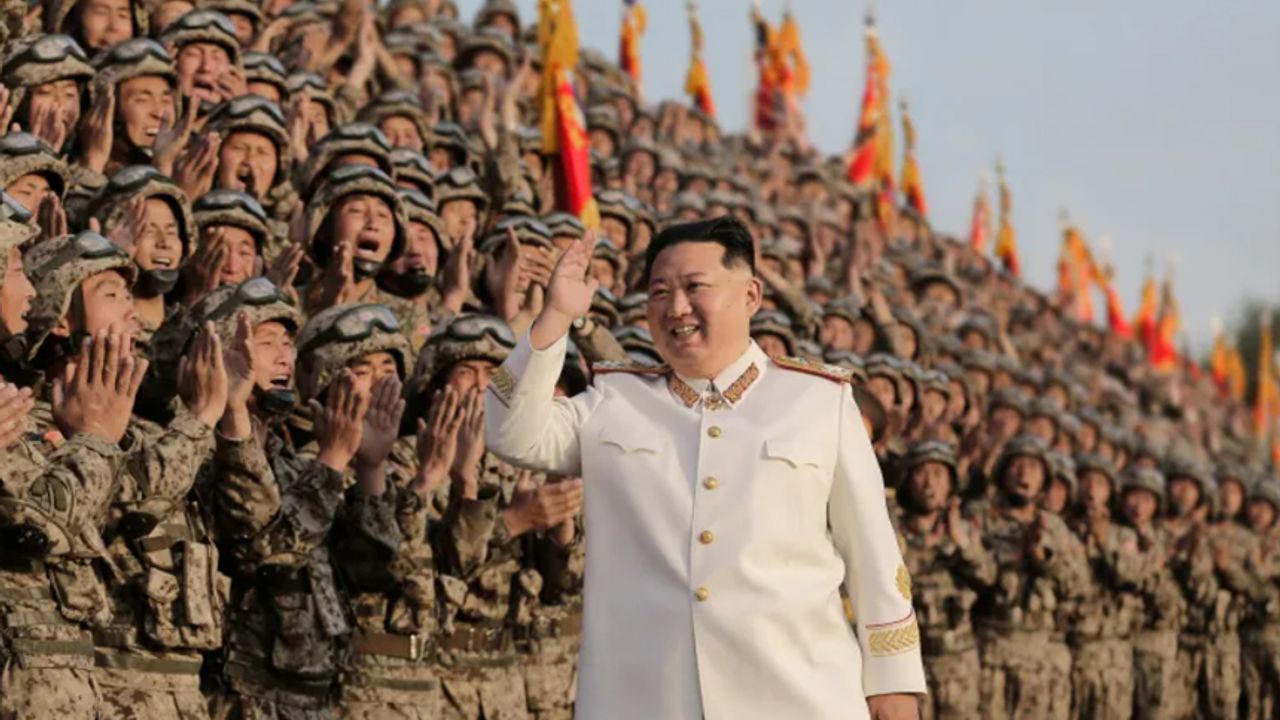 Kuzey Kore: ABD’yle savaşmak için 800 bin kişi orduya kaydoldu