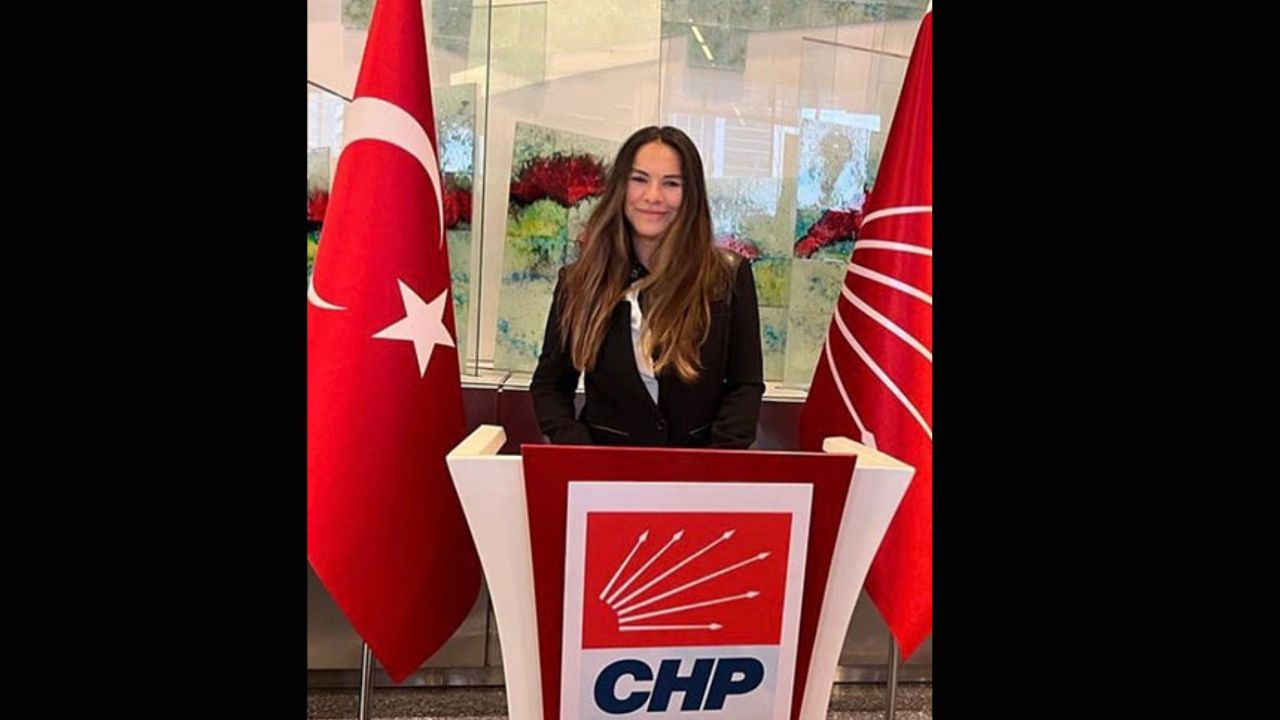 Ünlü oyuncu, milletvekilliği için CHP'den aday olduğunu açıkladı