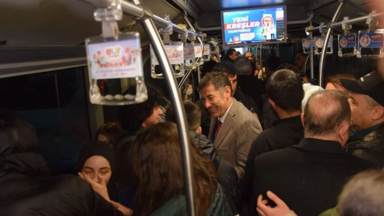 Ata İttifakı'nın seçim kampanyası metrobüste başladı