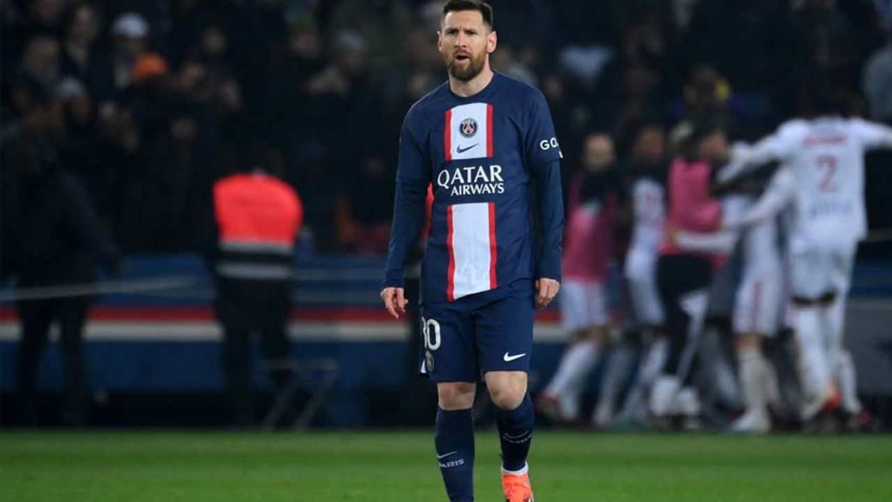 PSG resmen açıkladı: Messi ayrıldı