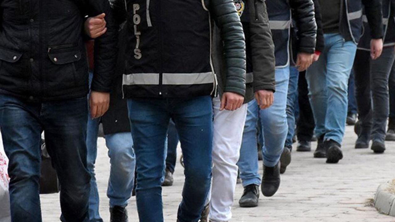 İzmir merkezli 5 ilde yasa dışı bahis çetesine darbe: 550 milyon TL'lik hareket