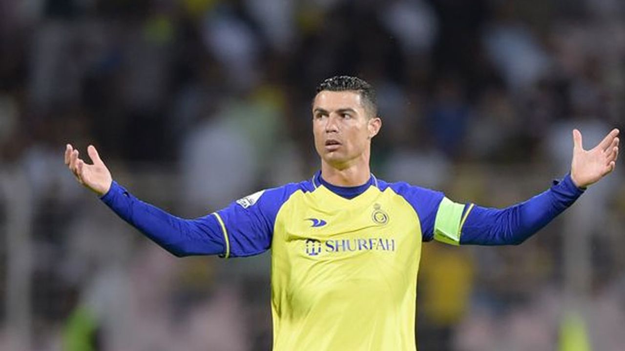 Ronaldo İran'da izdihama neden oldu